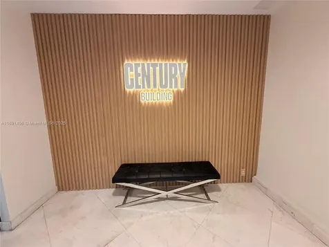 2780 NE 183rd Street Aventura FL 33160