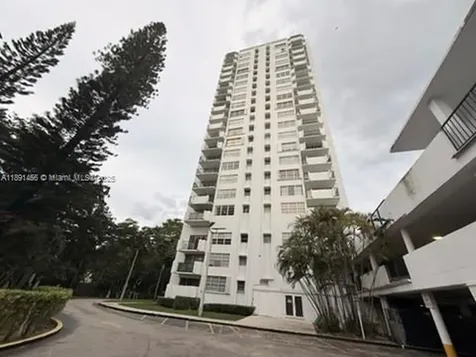 2780 NE 183rd Street Aventura FL 33160