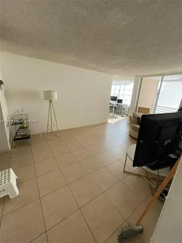 9460 Live Oak Place Davie FL 33324
