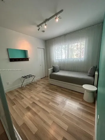1816 Meridian Avenue Miami Beach FL 33139