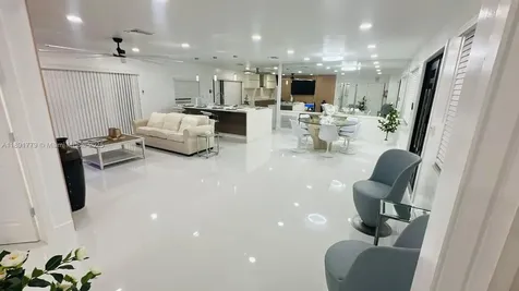 541 SE 17th Avenue Deerfield Beach FL 33441
