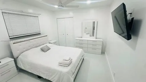541 SE 17th Avenue Deerfield Beach FL 33441