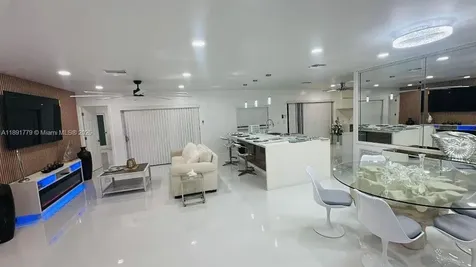 541 SE 17th Avenue Deerfield Beach FL 33441
