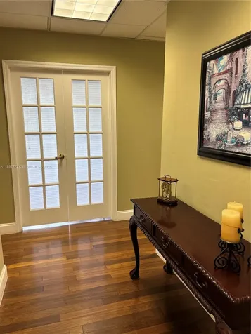 717 Ponce De Leon Boulevard Coral Gables FL 33134