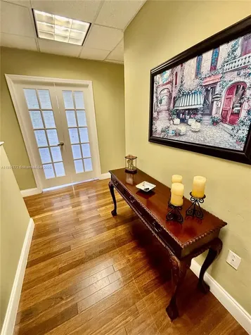717 Ponce De Leon Boulevard Coral Gables FL 33134