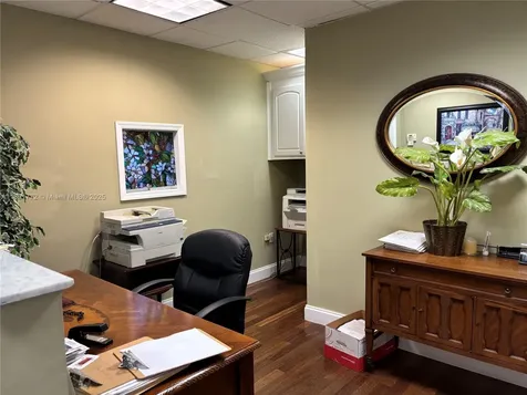 717 Ponce De Leon Boulevard Coral Gables FL 33134