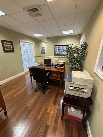 717 Ponce De Leon Boulevard Coral Gables FL 33134