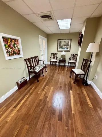 717 Ponce De Leon Boulevard Coral Gables FL 33134