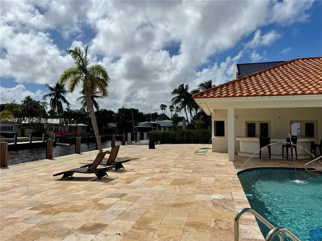 3030 NE 42nd Street Fort Lauderdale FL 33308