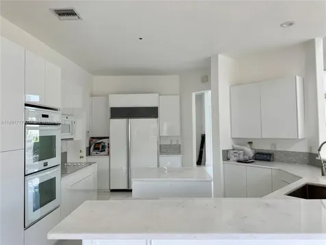 3030 NE 42nd Street Fort Lauderdale FL 33308