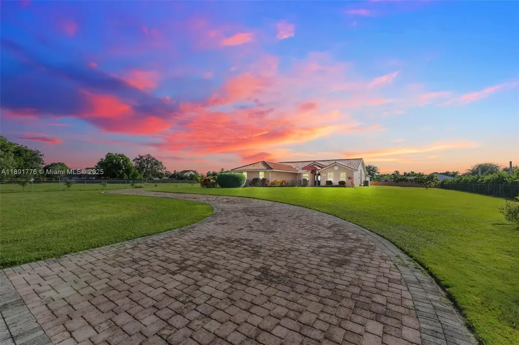 32295 SW 202nd Avenue Homestead FL 33030