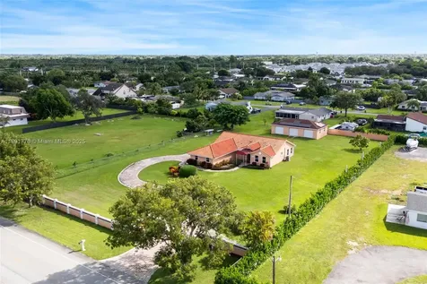 32295 SW 202nd Avenue Homestead FL 33030