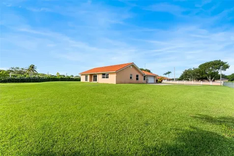 32295 SW 202nd Avenue Homestead FL 33030