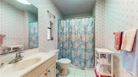 18401 SW 86th Court Cutler Bay FL 33157