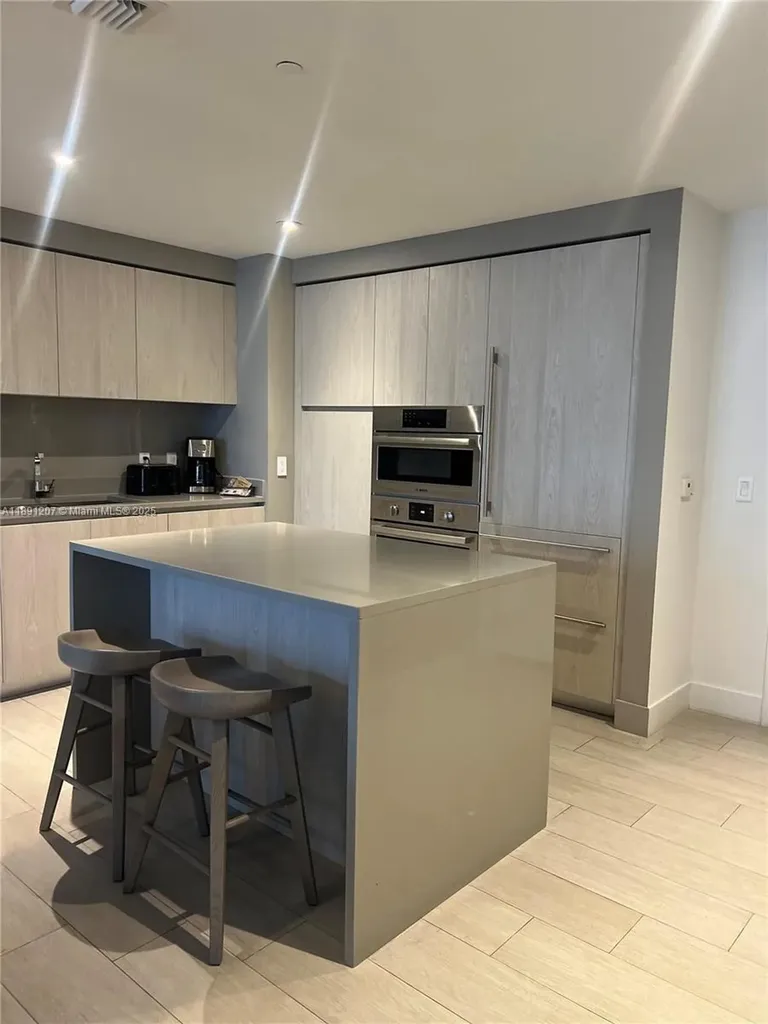 4010 S Ocean Drive Hollywood FL 33019