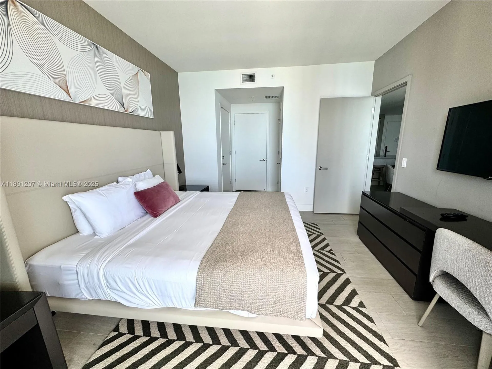 4010 S Ocean Drive Hollywood FL 33019