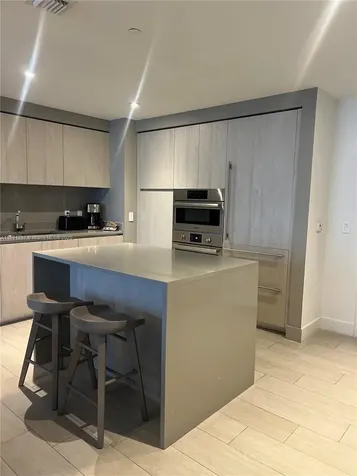 4010 S Ocean Drive Hollywood FL 33019