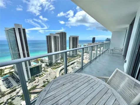 4010 S Ocean Drive Hollywood FL 33019