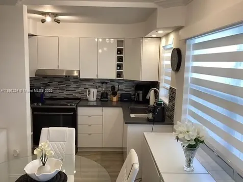 3133 S Ocean Drive Hallandale Beach FL 33009