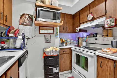 2109 NW 59th Terrace Lauderhill FL 33313