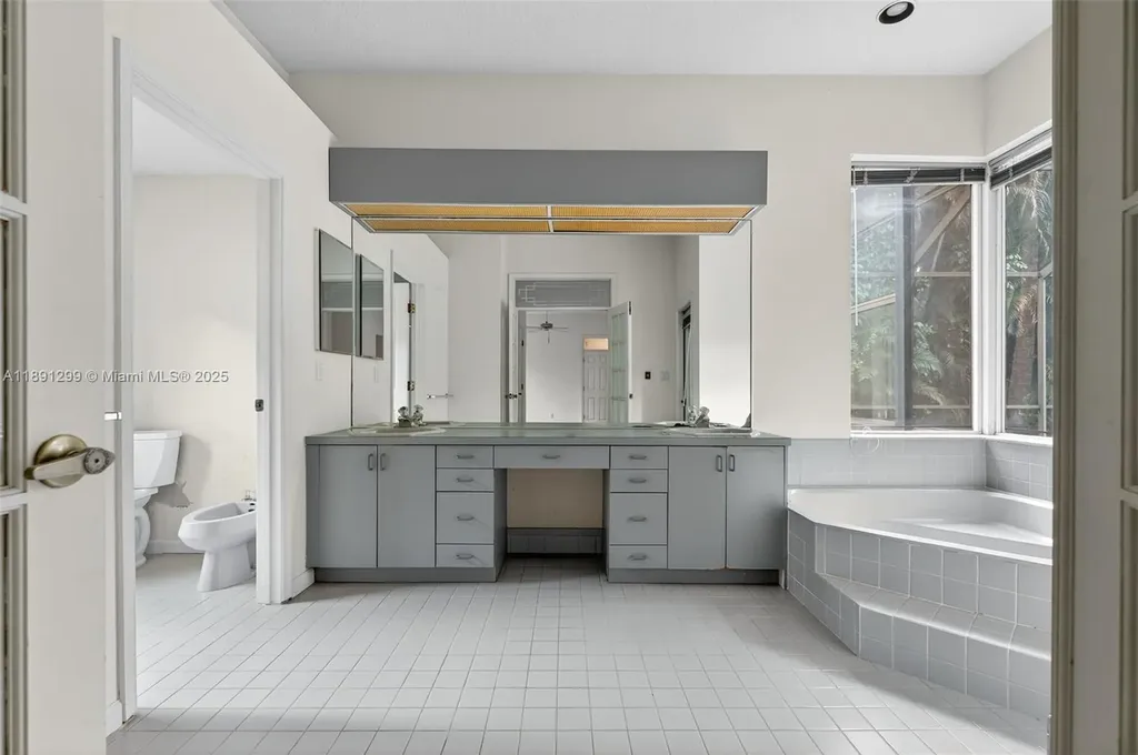 3704 High Pine Drive Coral Springs FL 33065