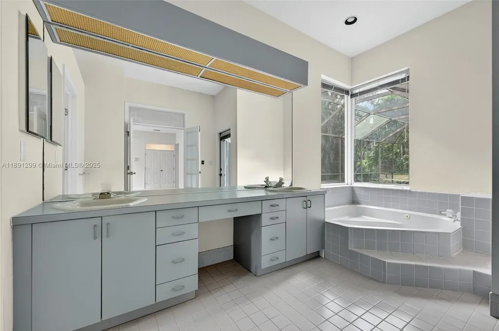 3704 High Pine Drive Coral Springs FL 33065