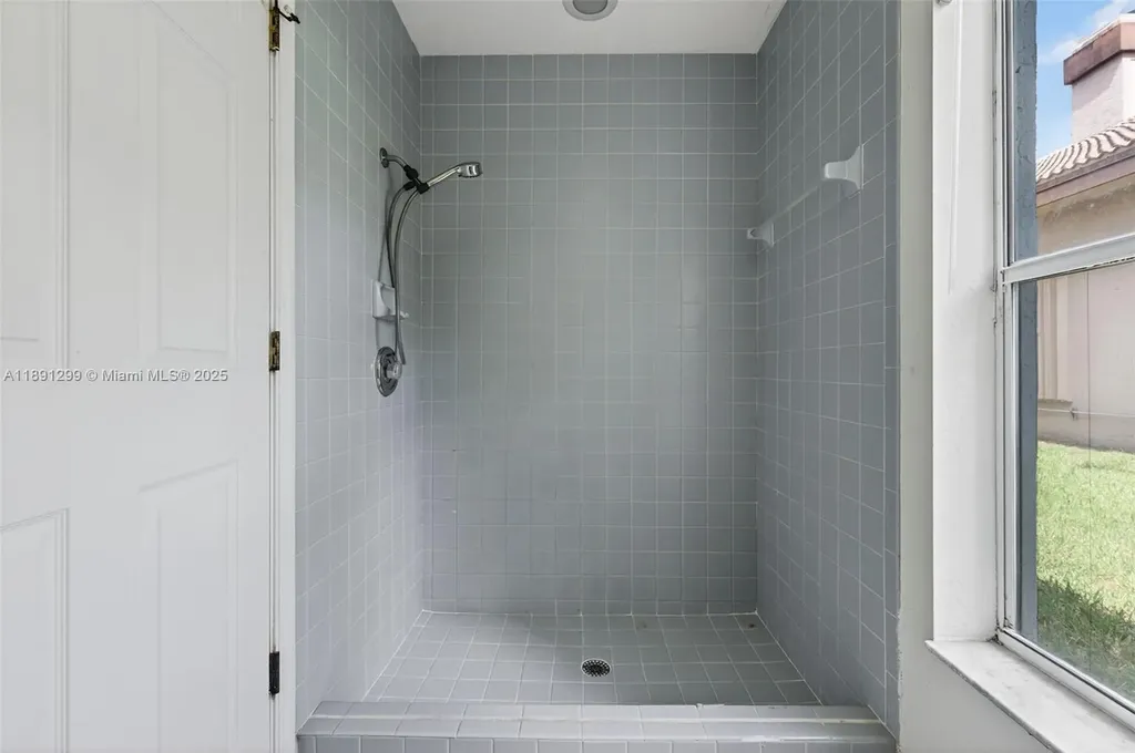 3704 High Pine Drive Coral Springs FL 33065