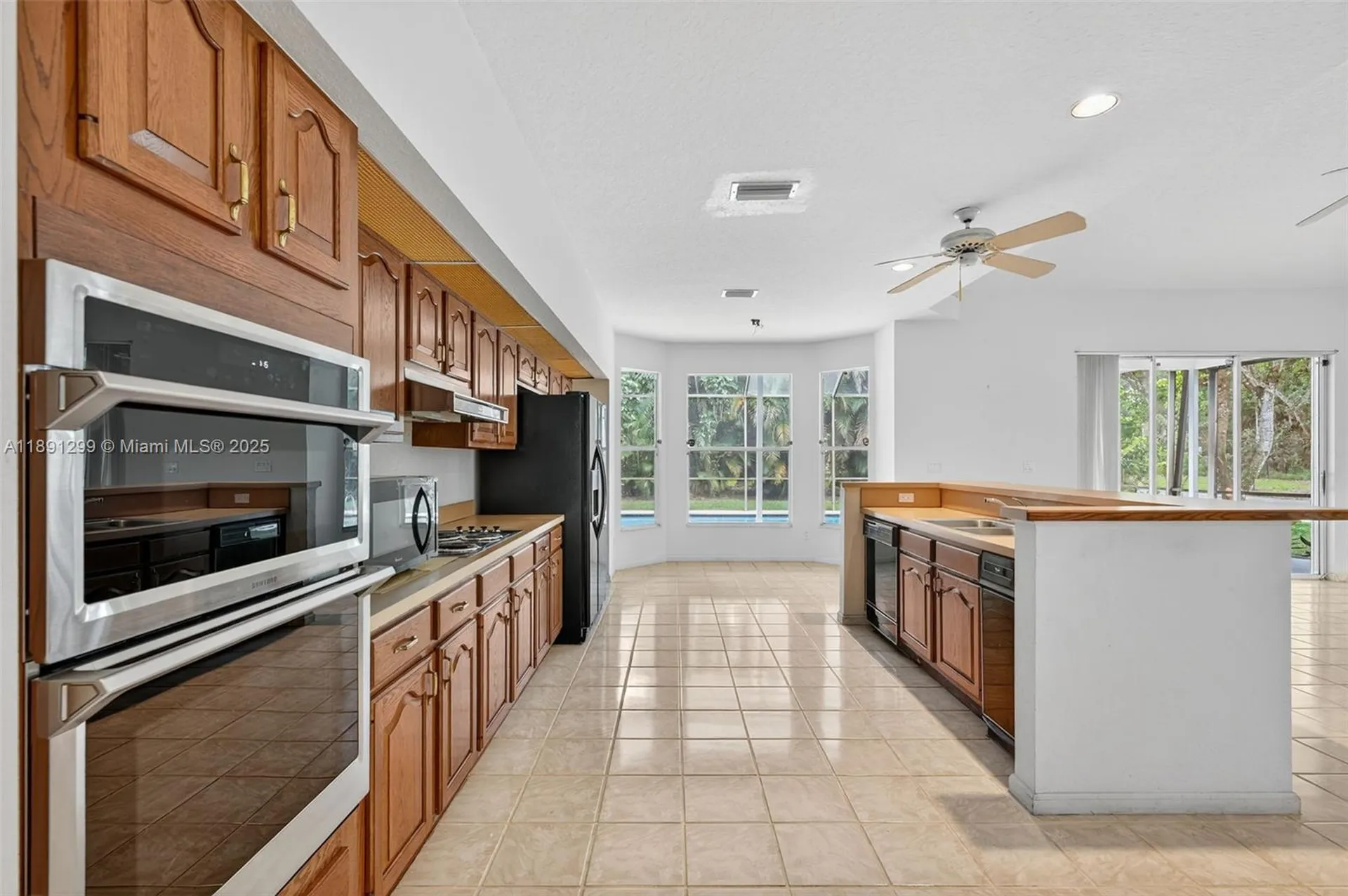 3704 High Pine Drive Coral Springs FL 33065