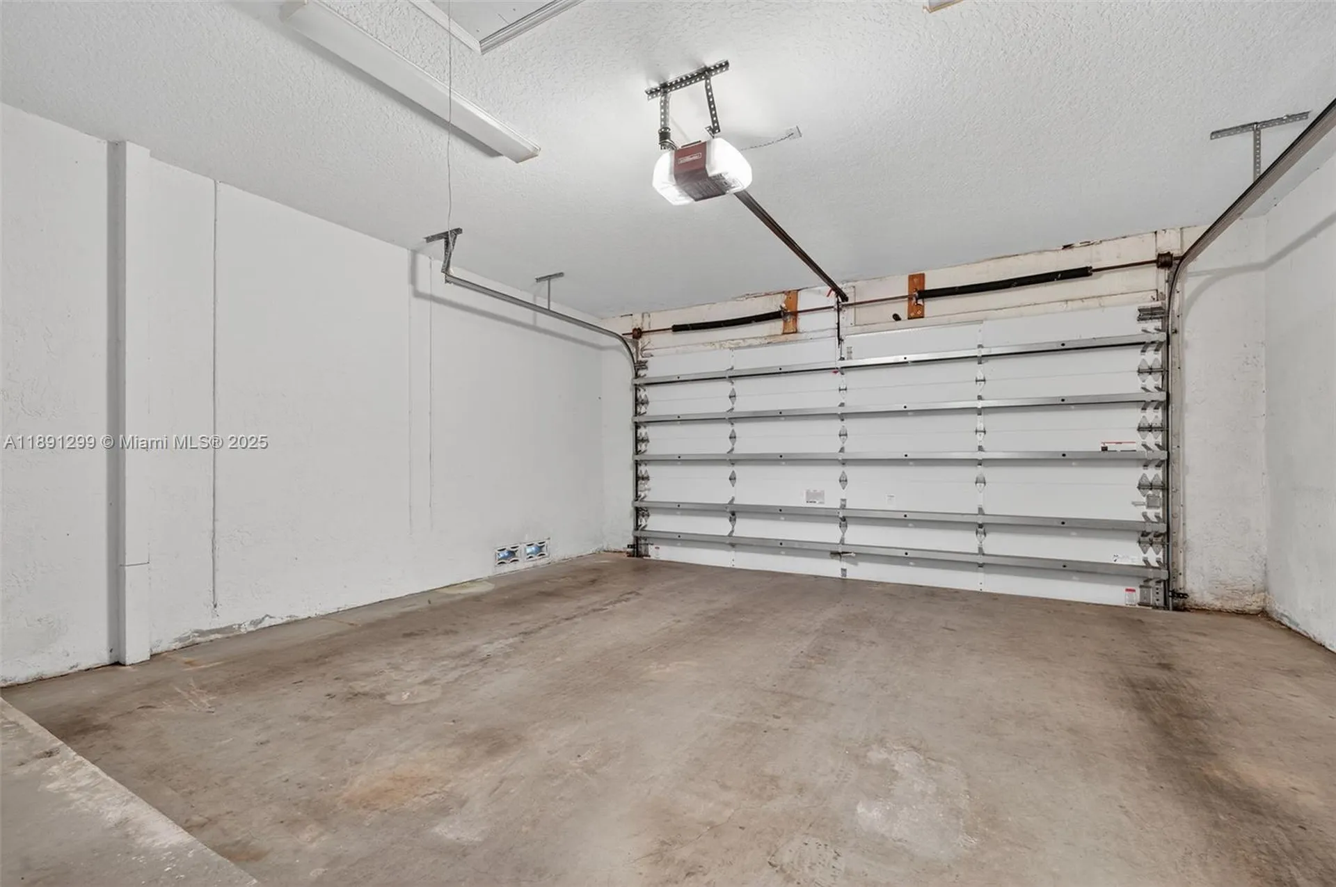 3704 High Pine Drive Coral Springs FL 33065