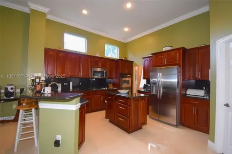4240 SW 131st Avenue Davie FL 33330