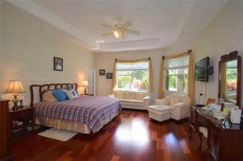 4240 SW 131st Avenue Davie FL 33330