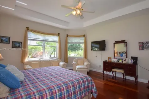 4240 SW 131st Avenue Davie FL 33330