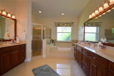 4240 SW 131st Avenue Davie FL 33330