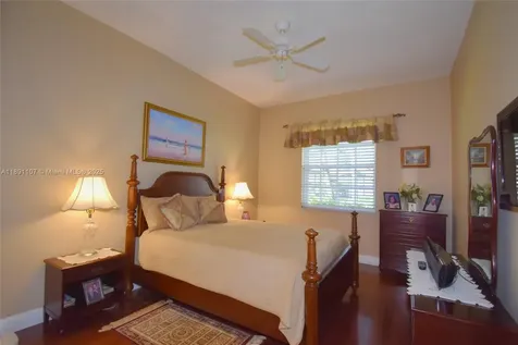 4240 SW 131st Avenue Davie FL 33330