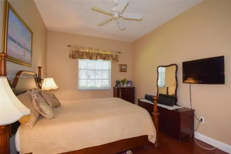 4240 SW 131st Avenue Davie FL 33330