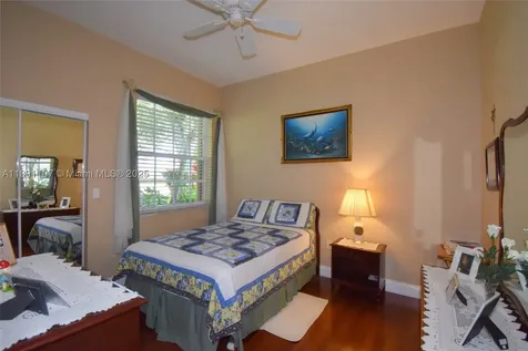 4240 SW 131st Avenue Davie FL 33330