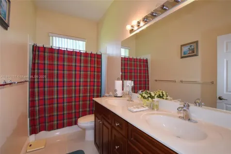 4240 SW 131st Avenue Davie FL 33330