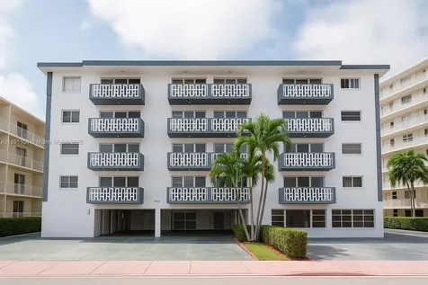 1662 Lincoln Court Miami Beach FL 33139