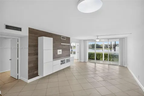 3150 N Course Lane Pompano Beach FL 33069