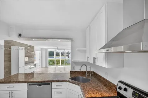 3150 N Course Lane Pompano Beach FL 33069