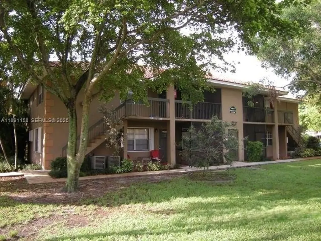 10480 NW 8th Street Pembroke Pines FL 33026