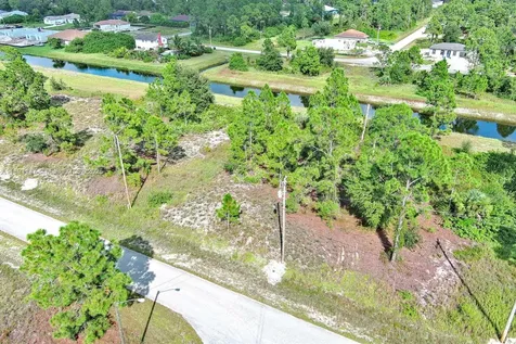745 Troy Avenue Lehigh Acres FL 33974