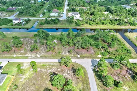 745 Troy Avenue Lehigh Acres FL 33974