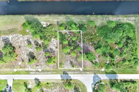 745 Troy Avenue Lehigh Acres FL 33974