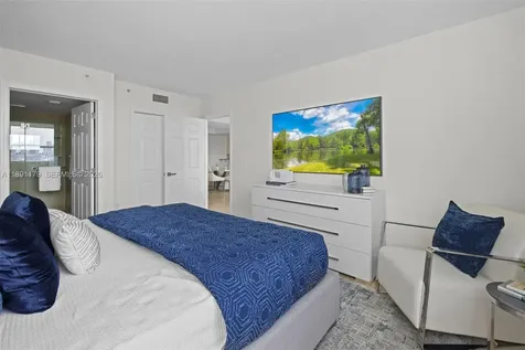 650 West Avenue Miami Beach FL 33139