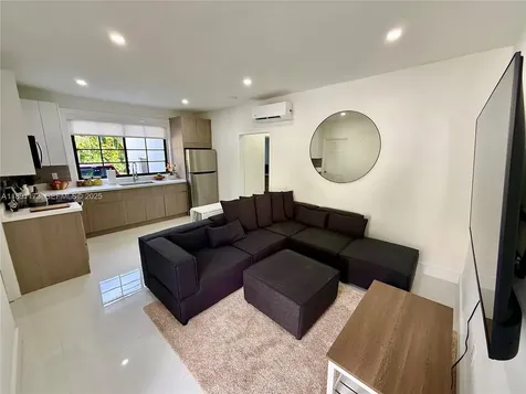 733 Michigan Avenue Miami Beach FL 33139