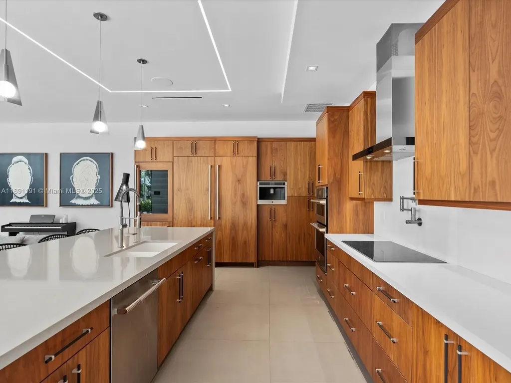 1736 SE 14th Street Fort Lauderdale FL 33316