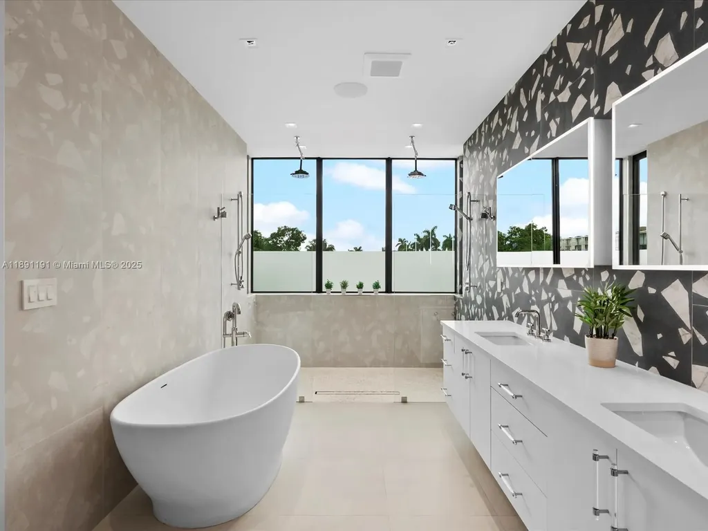 1736 SE 14th Street Fort Lauderdale FL 33316