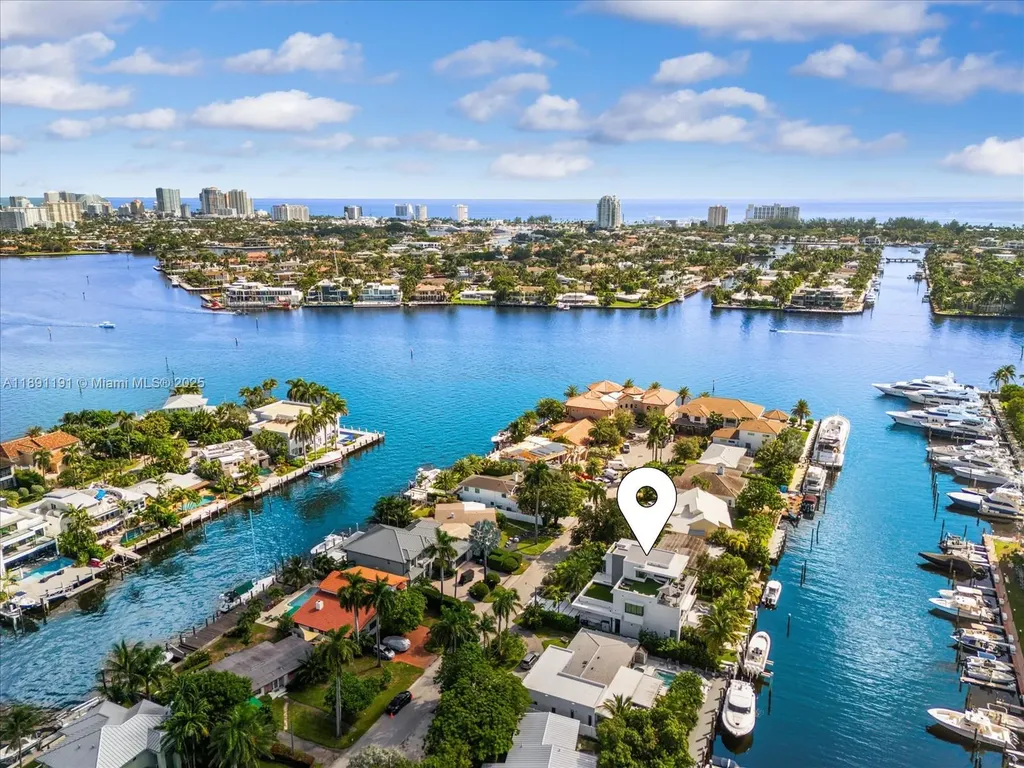 1736 SE 14th Street Fort Lauderdale FL 33316