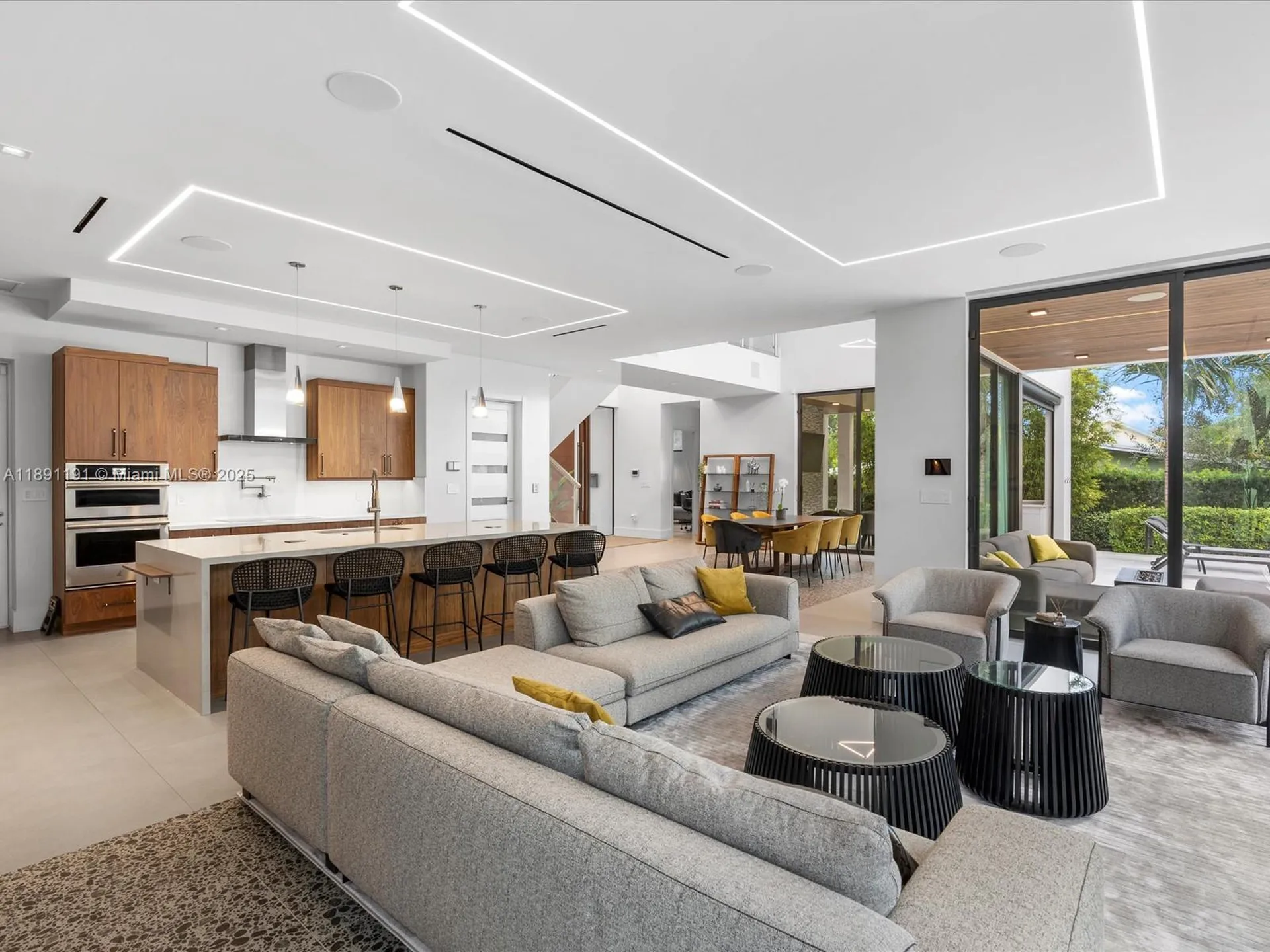 1736 SE 14th Street Fort Lauderdale FL 33316